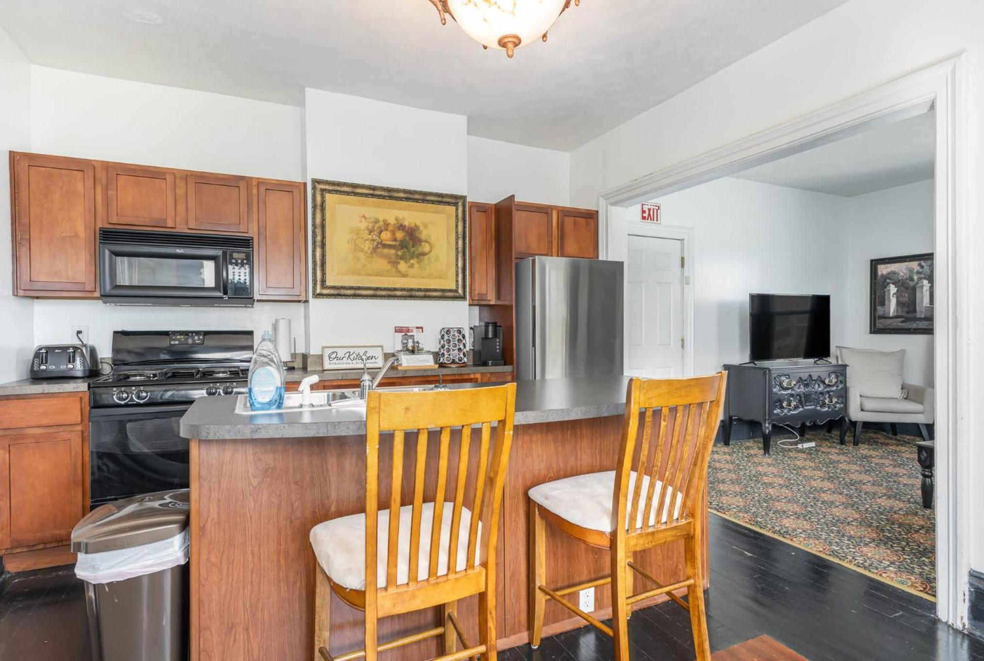 Spacious Upstairs 1Bed- Walking Distance To Beach Outlet Mall Michigan Stadt Exterior foto